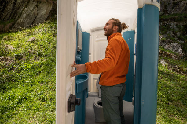 Best Porta potty rental near me  in Luling, TX