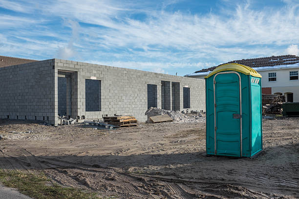 Best Portable restroom trailer rental  in Luling, TX